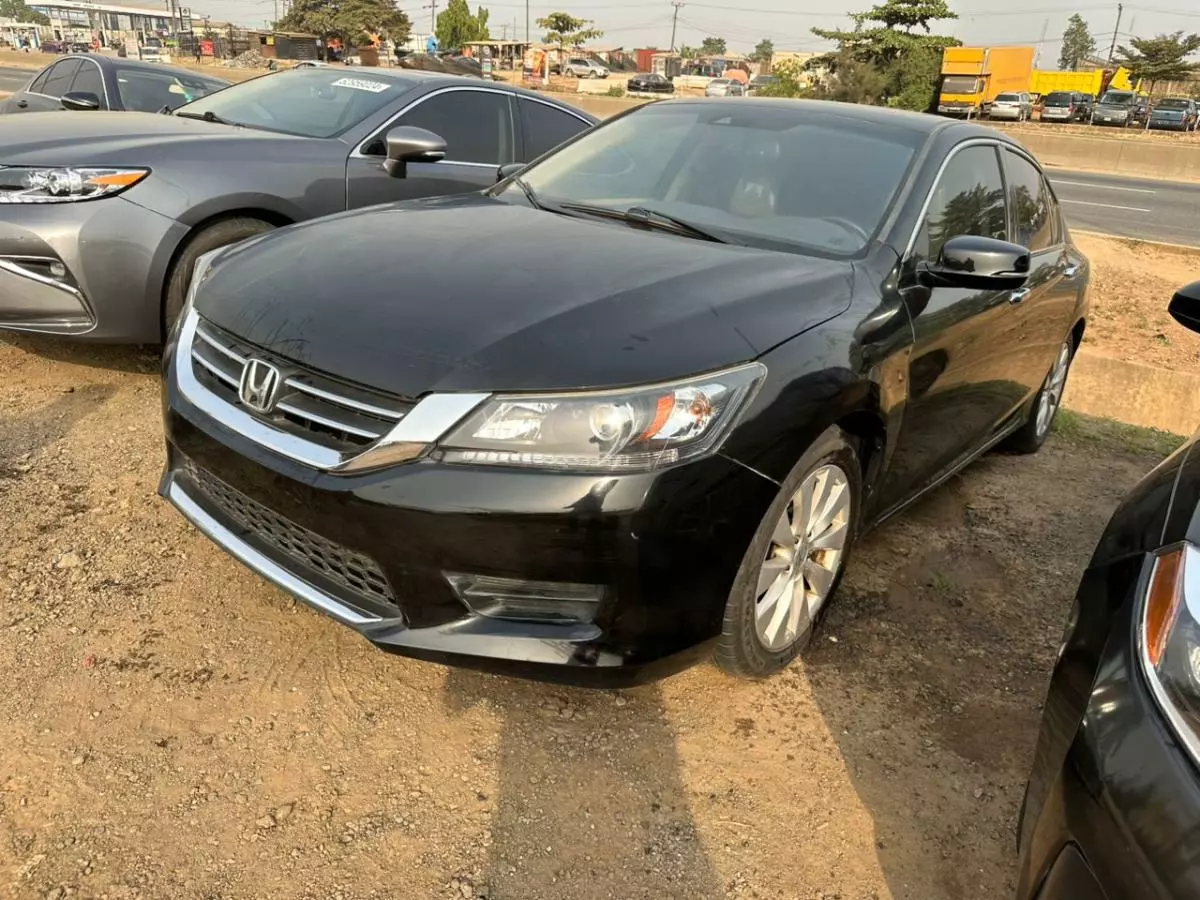 Honda Accord   - 2015