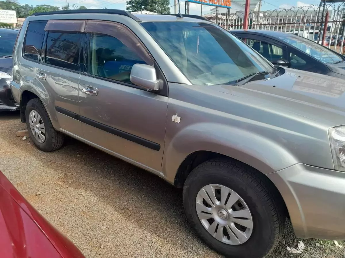 Nissan X-Trail   - 2006