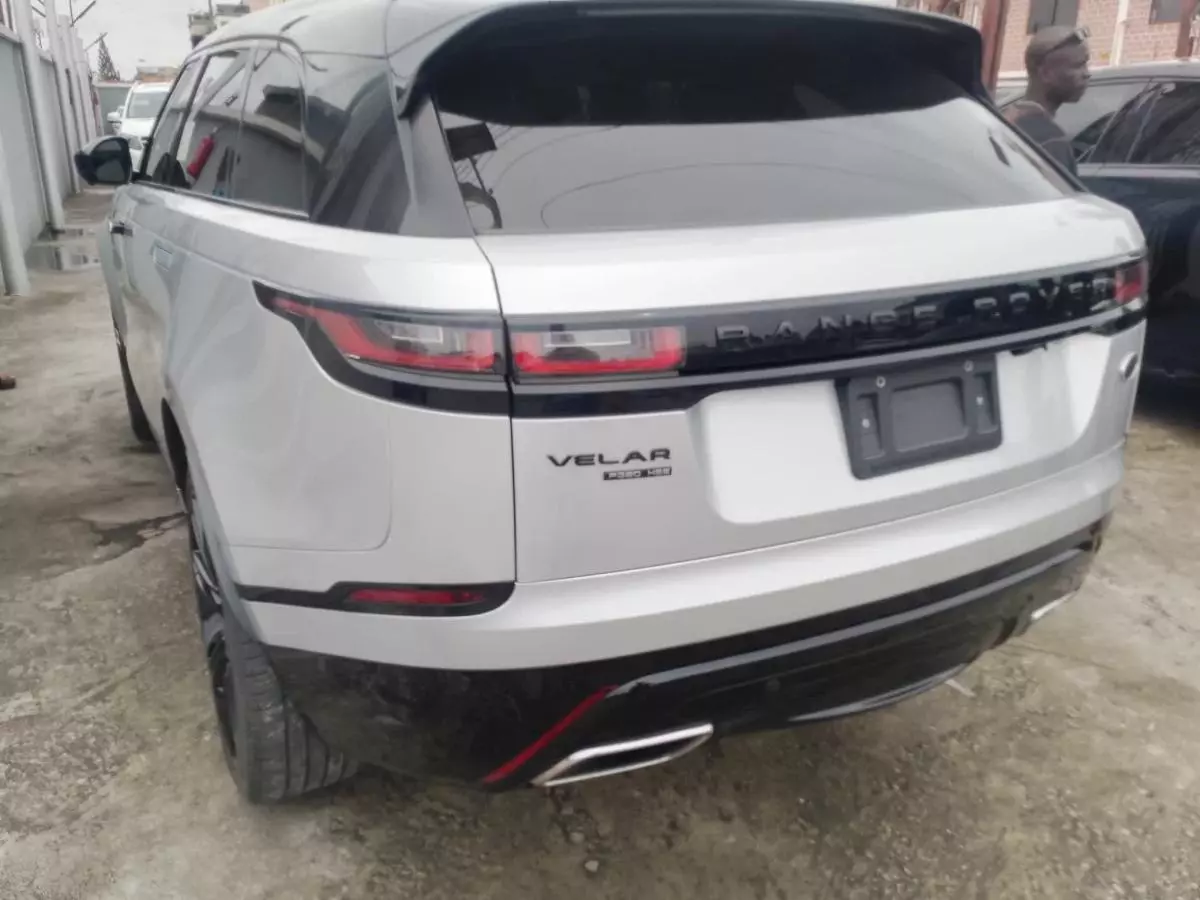 Land Rover Range Rover Velar   - 2018