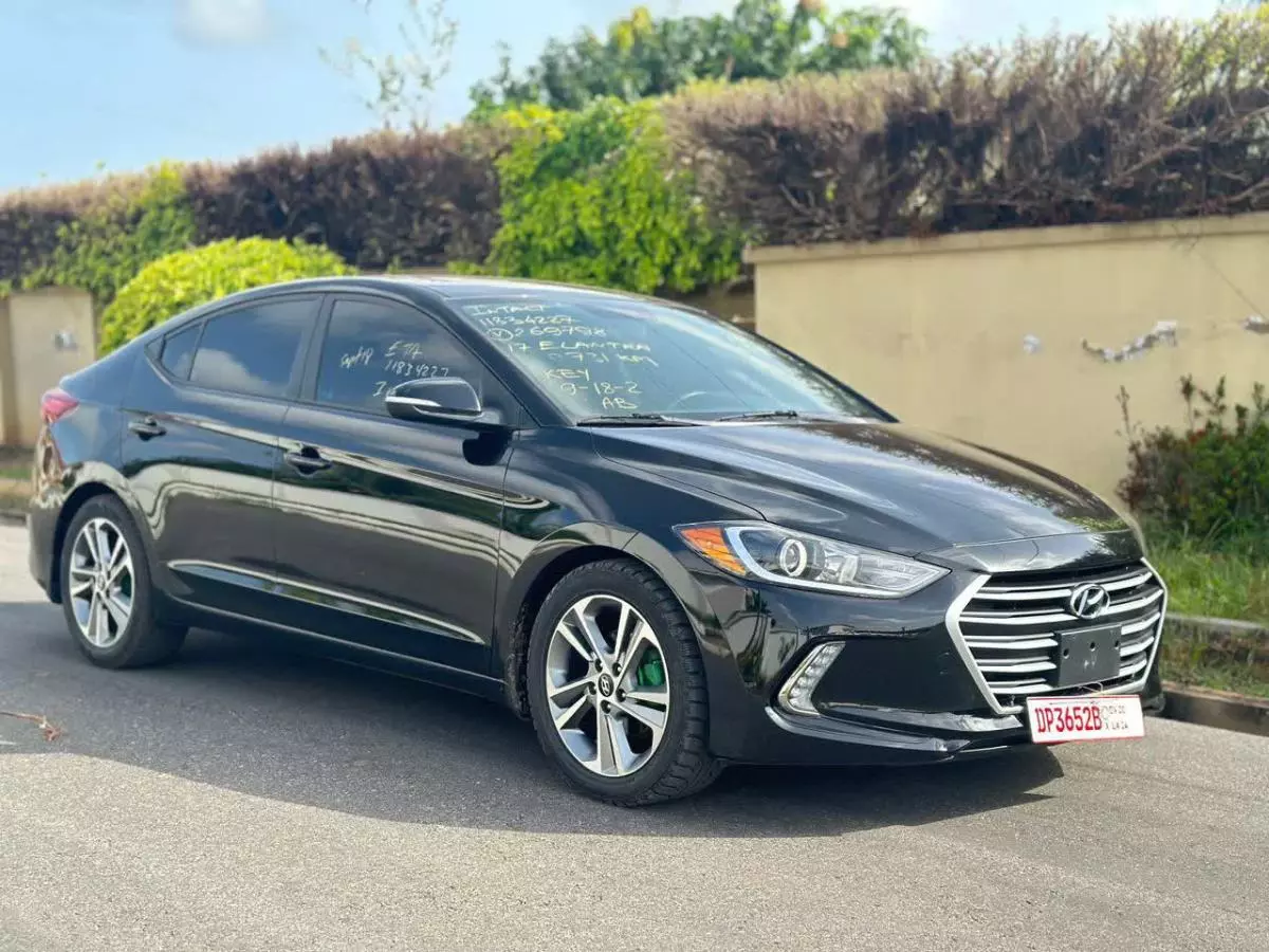 Hyundai Elantra   - 2017