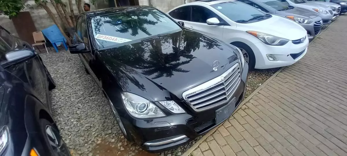 Mercedes-Benz E 350   - 2012