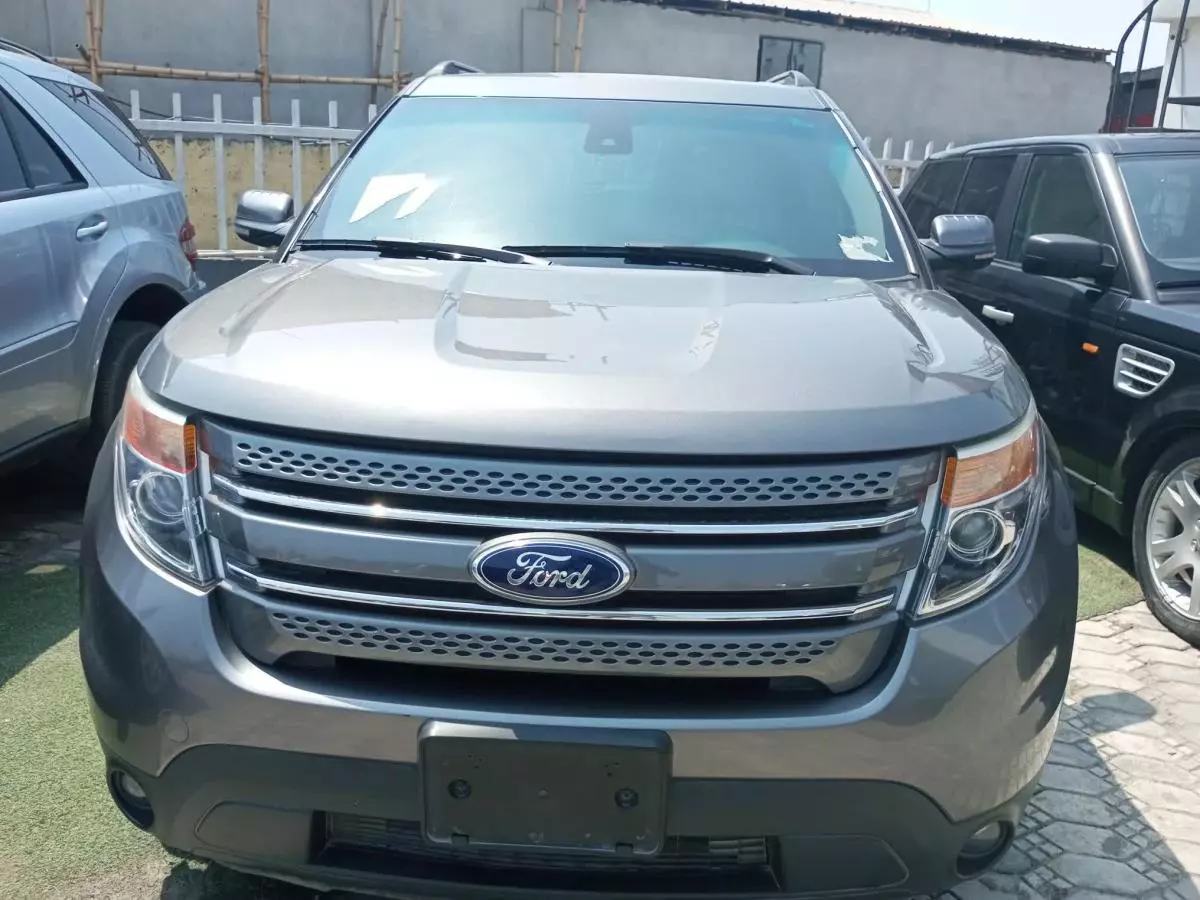 Ford Explorer - 2013