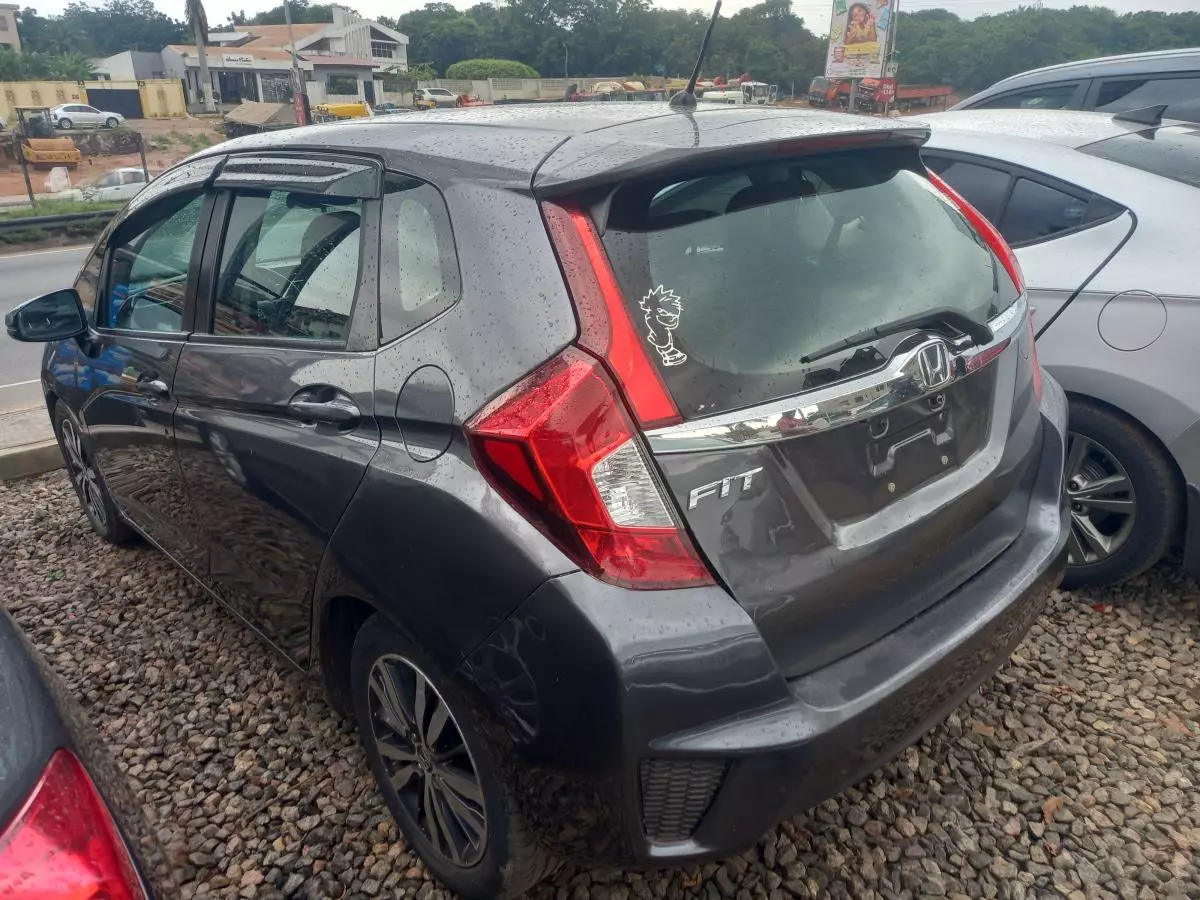 Honda Fit   - 2015