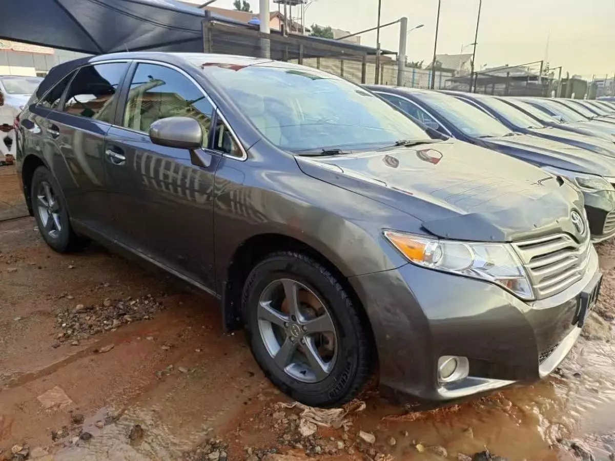 Toyota Venza   - 2010