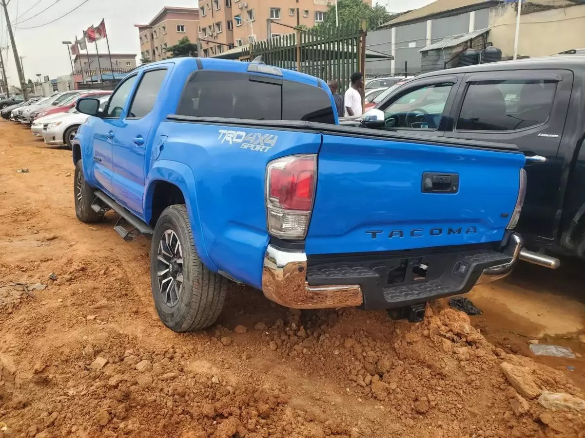 Toyota Tacoma   - 2021