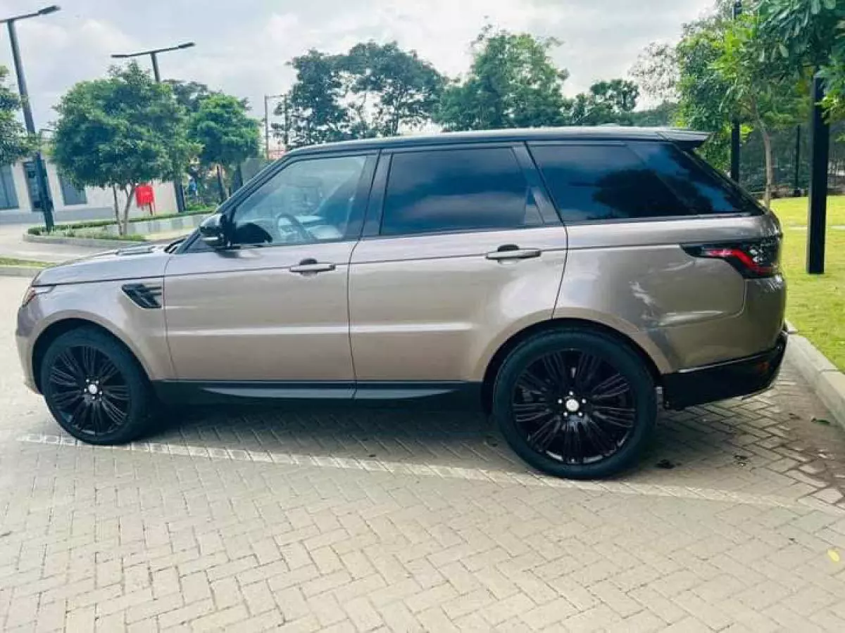 Land Rover Range Rover Velar   - 2015