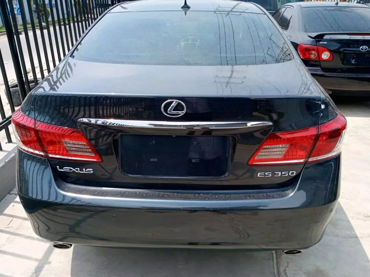 Lexus ES 350 - 2010