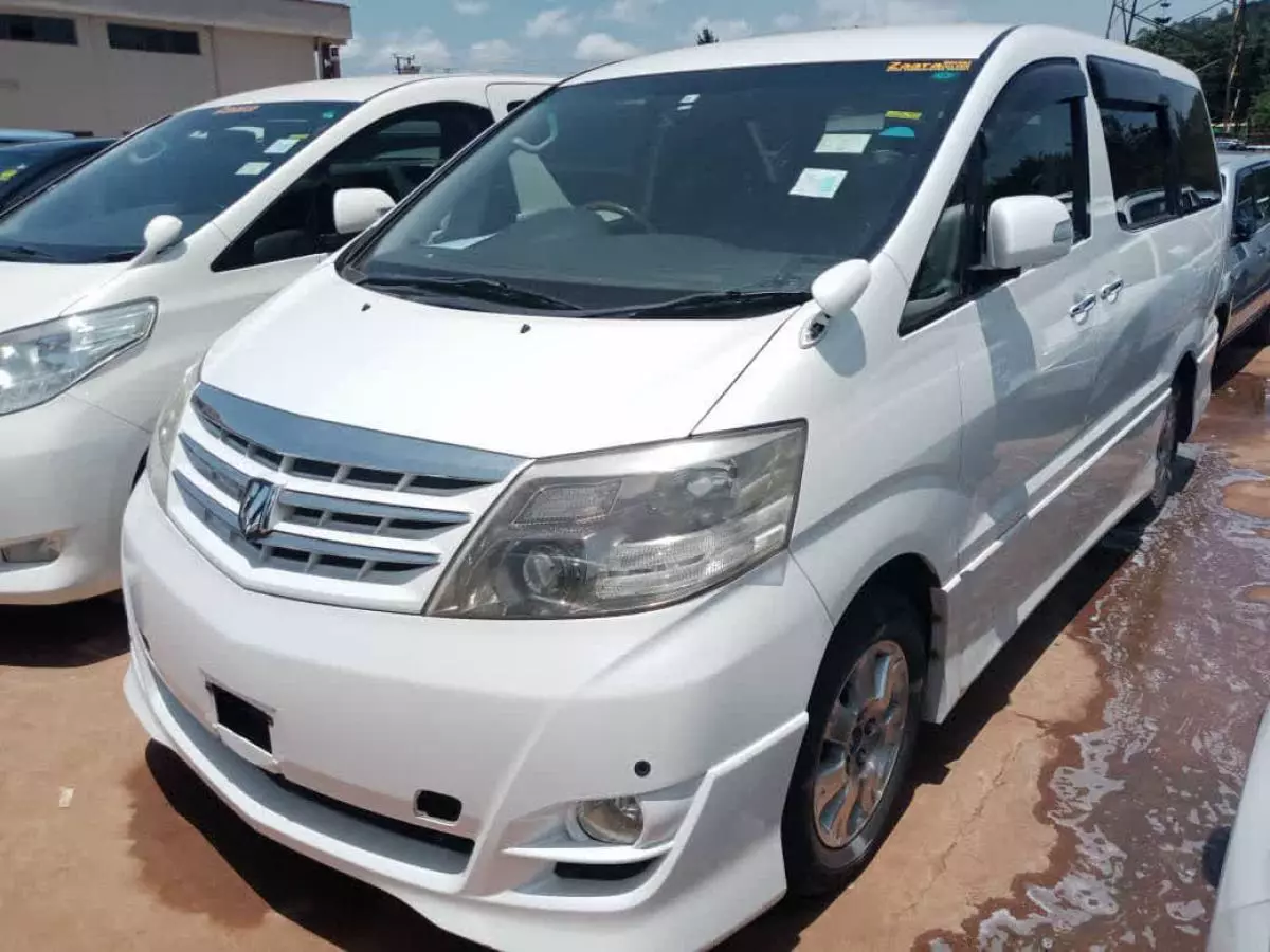 Toyota Alphard   - 2008