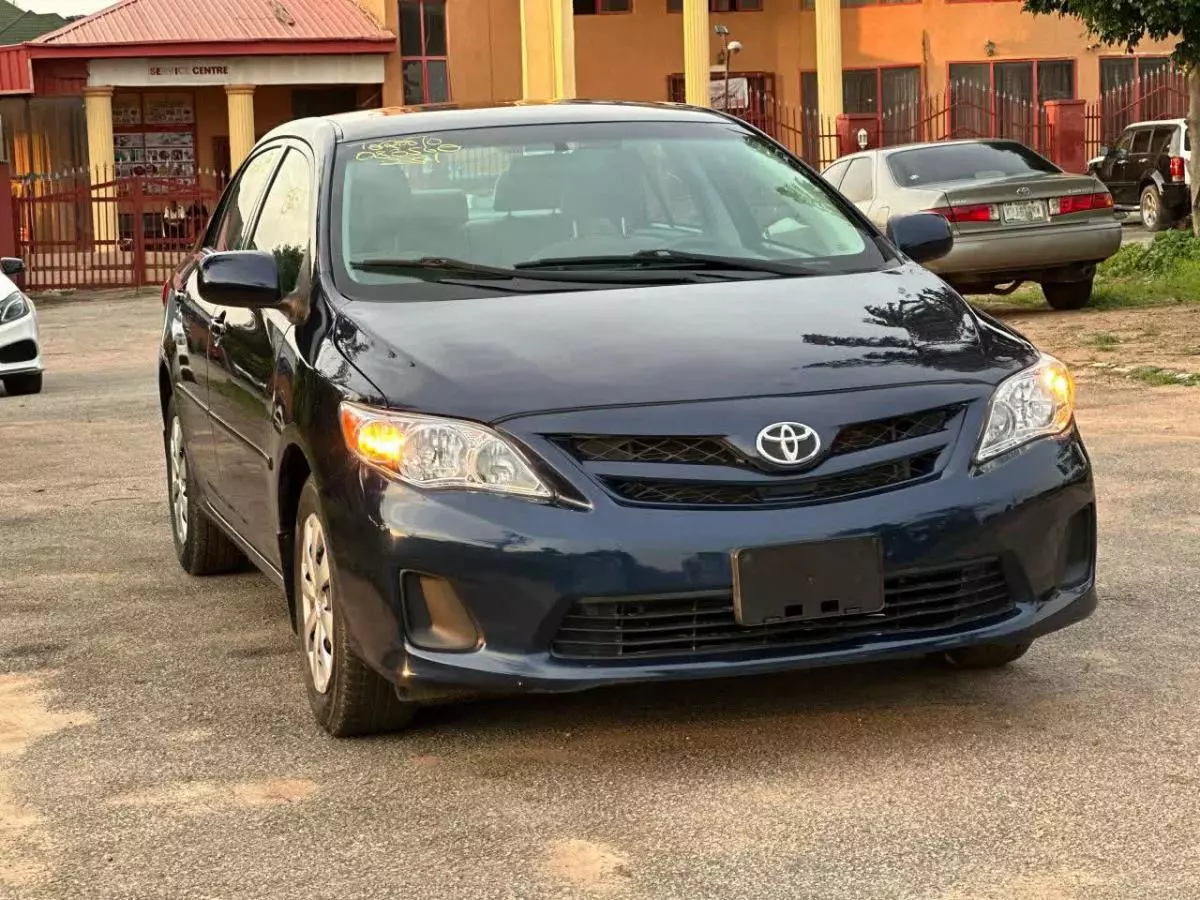 Toyota Corolla   - 2013