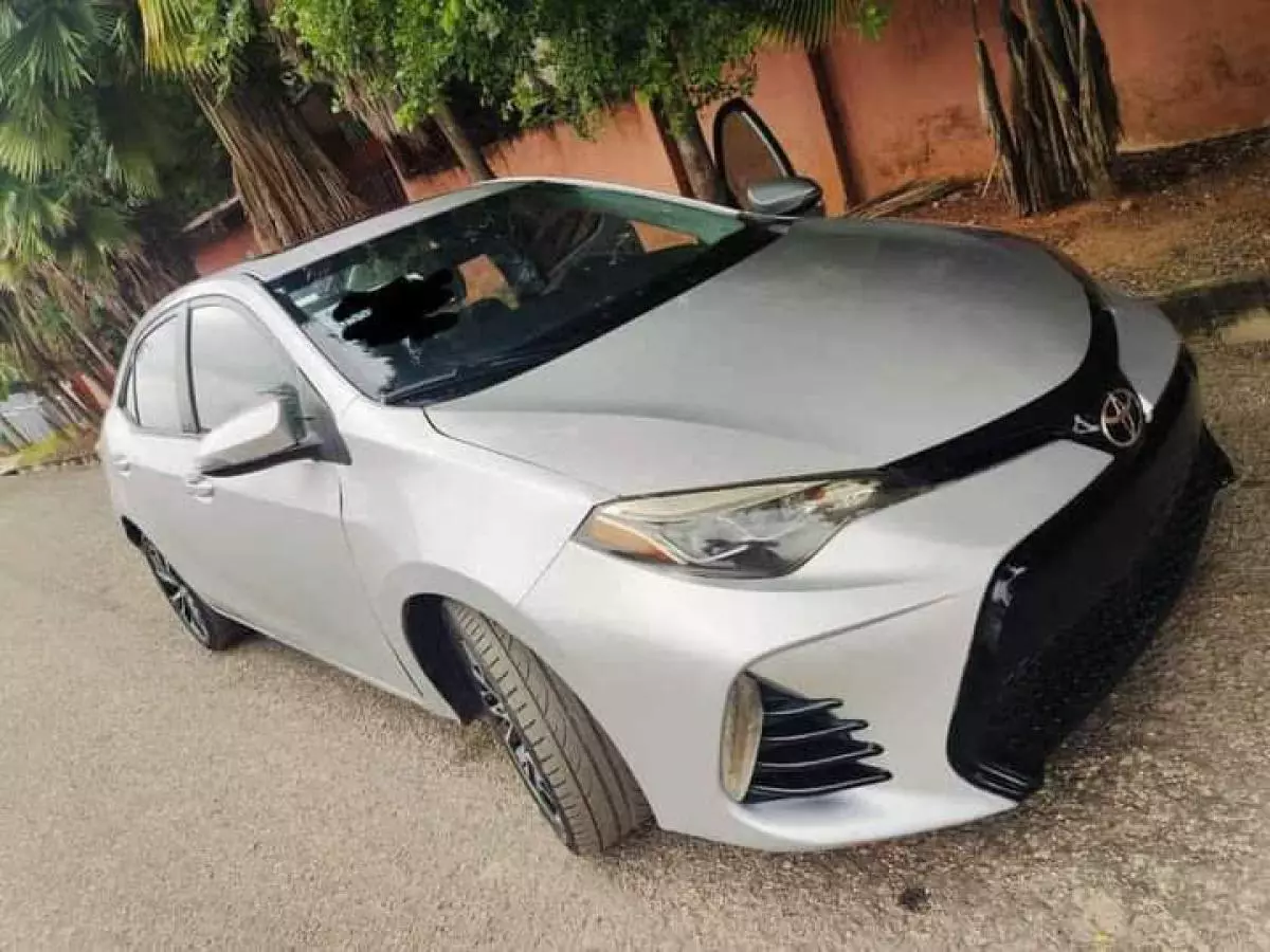 Toyota Corolla   - 2018