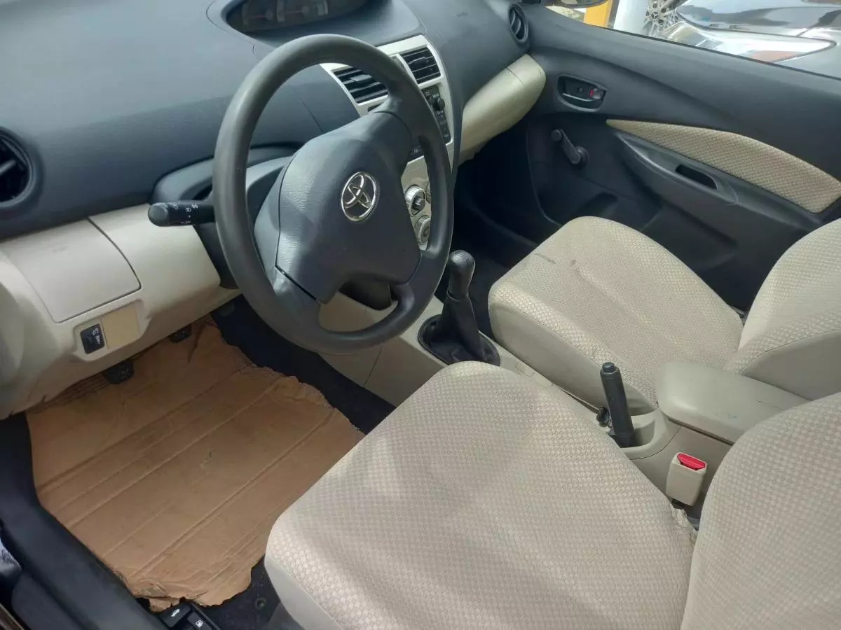 Toyota Yaris   - 2008