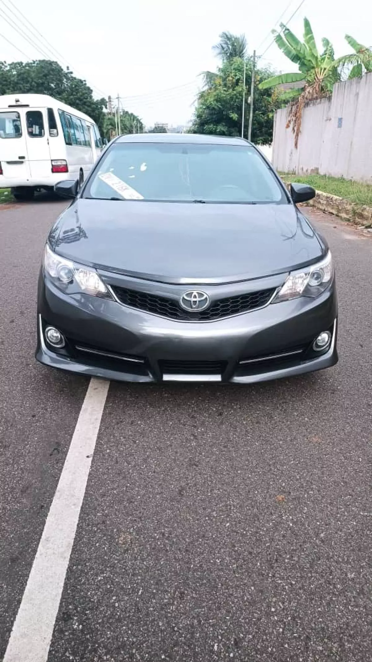 Toyota Camry   - 2014