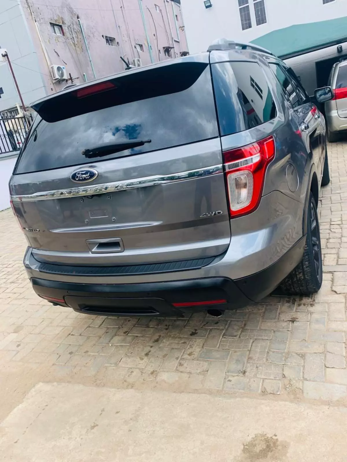 Ford Edge 3.5L    - 2014