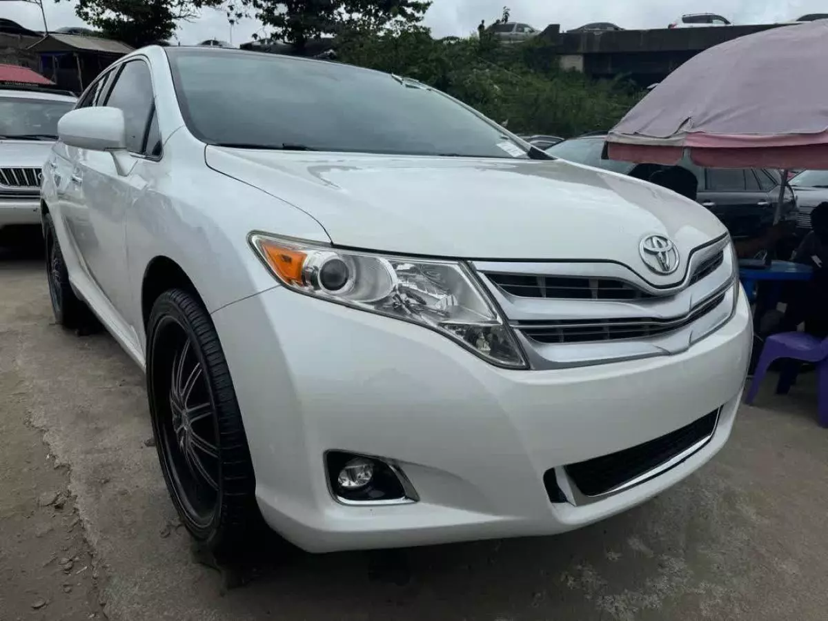 Toyota Venza   - 2010