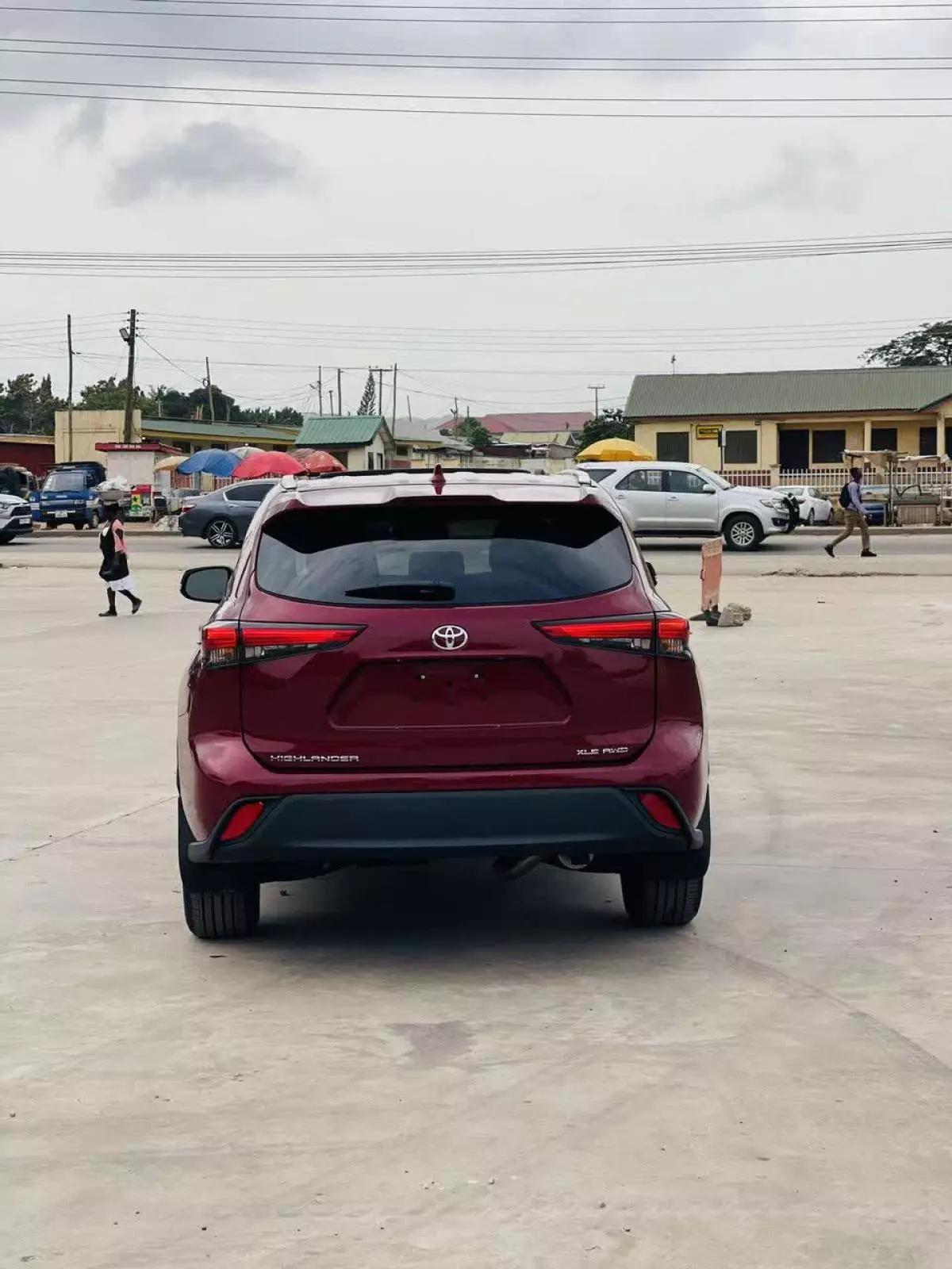 Toyota Highlander   - 2021