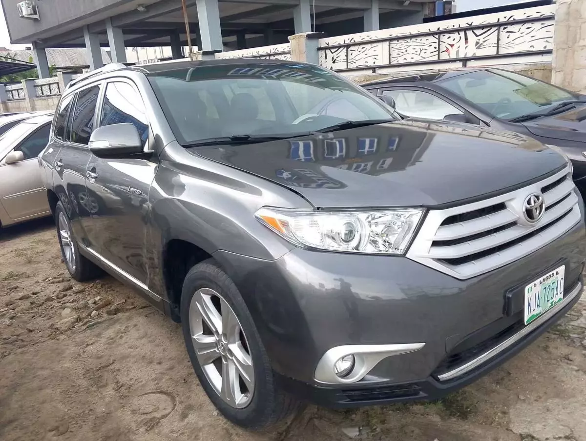 Toyota Highlander   - 2008