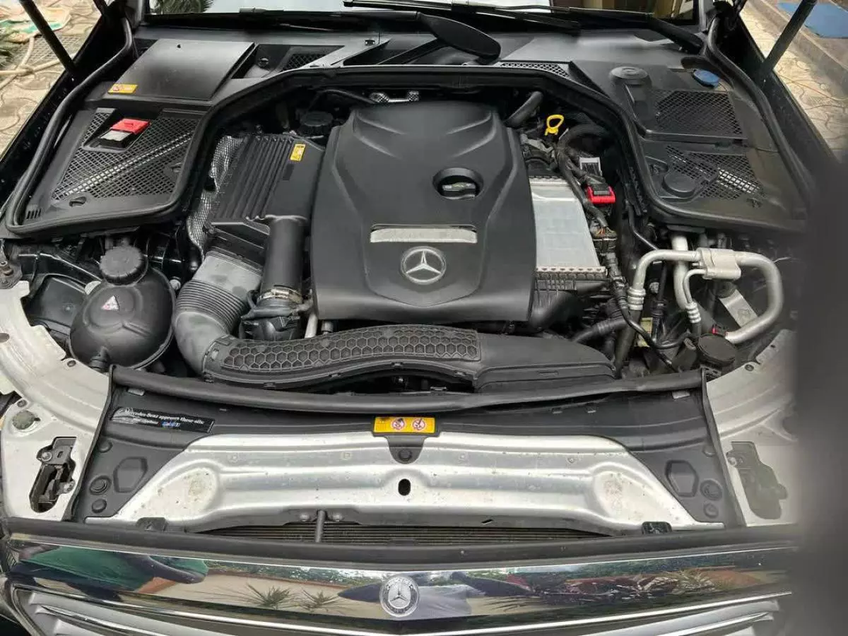 Mercedes-Benz C 300   - 2015