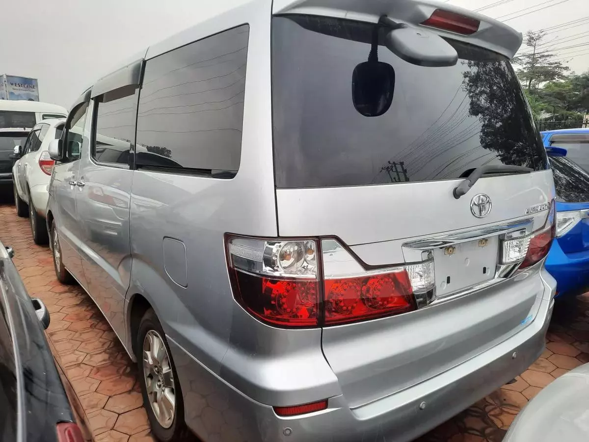 Toyota Alphard - 2007
