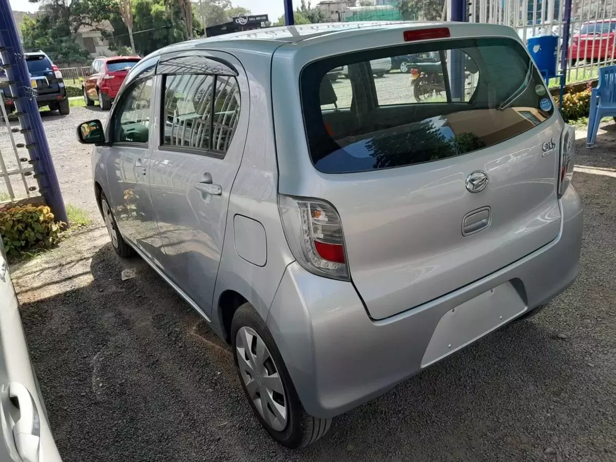 Daihatsu Mira  - 2016