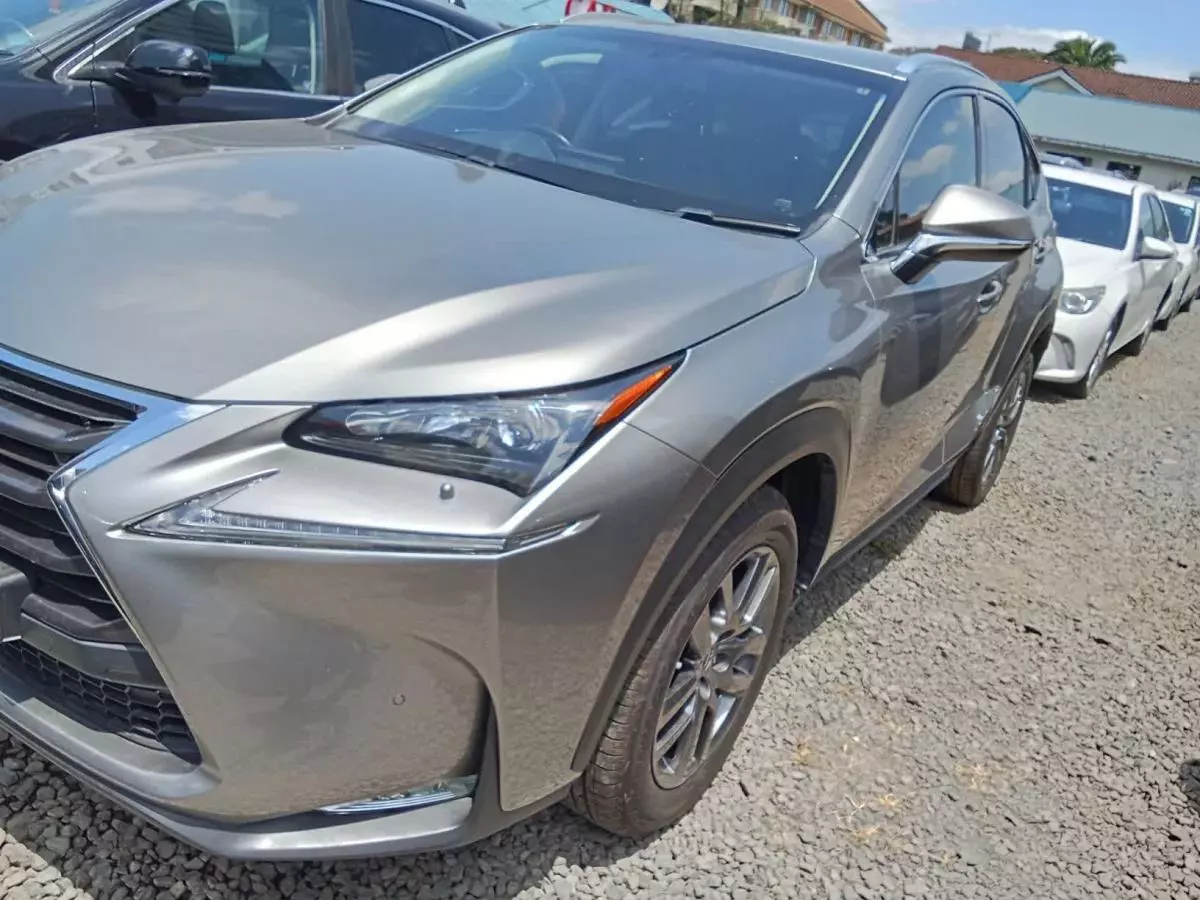 Lexus NX 200T   - 2017