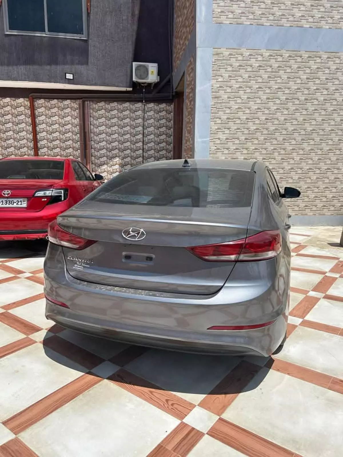 Hyundai Elantra   - 2017