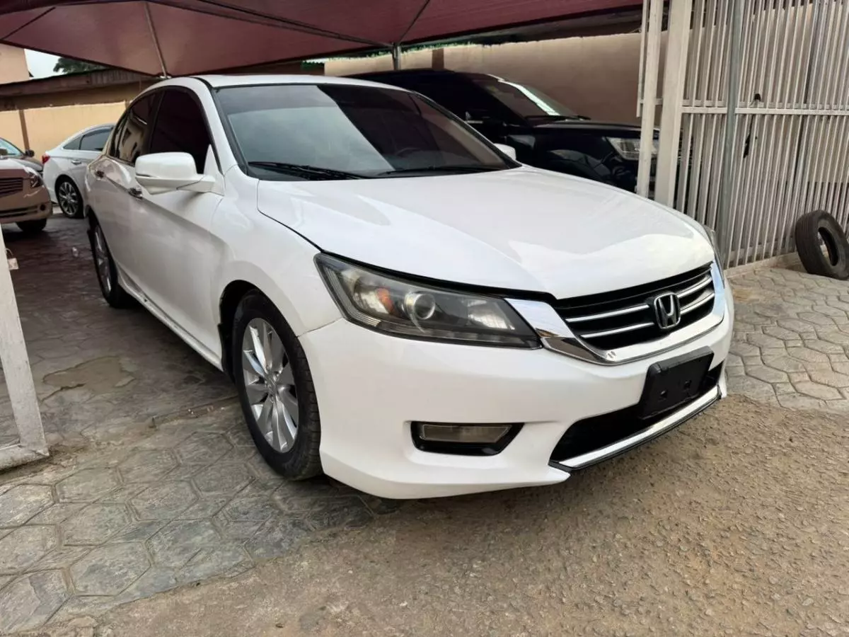 Honda Accord   - 2013