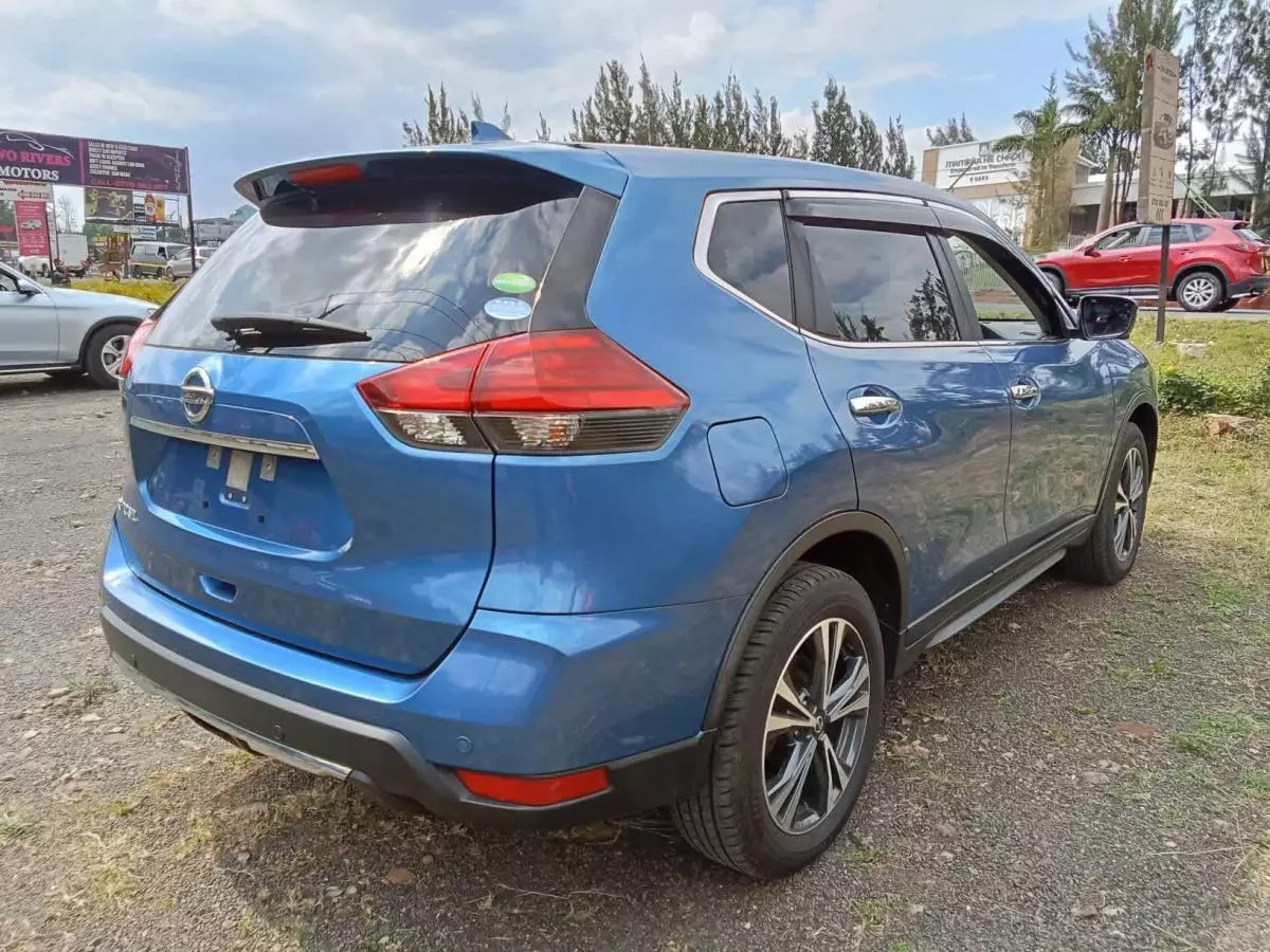 Nissan X-Trail   - 2017