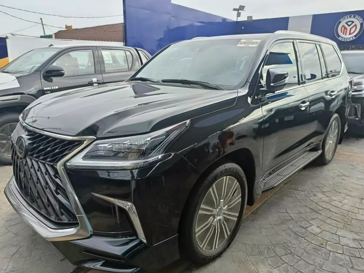 Lexus LX 570   - 2020