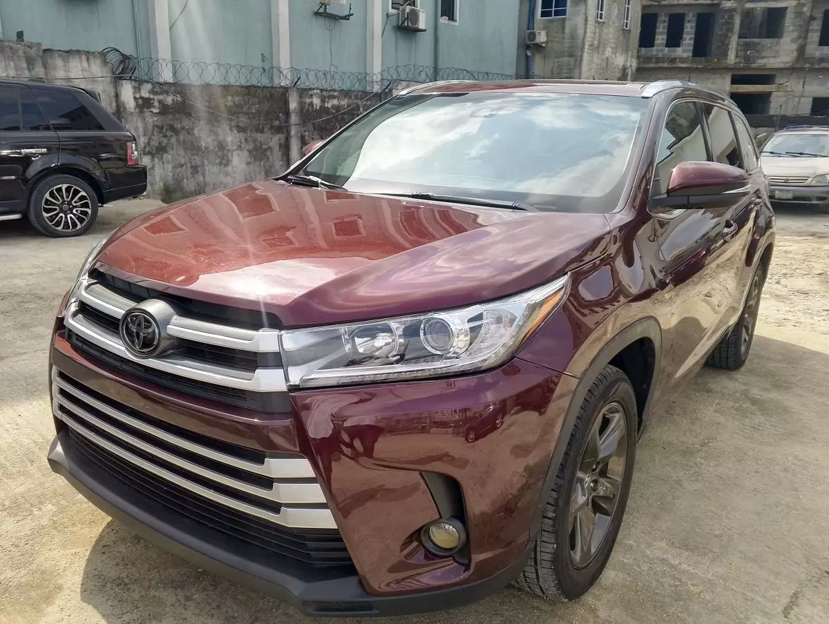 Toyota Highlander   - 2019