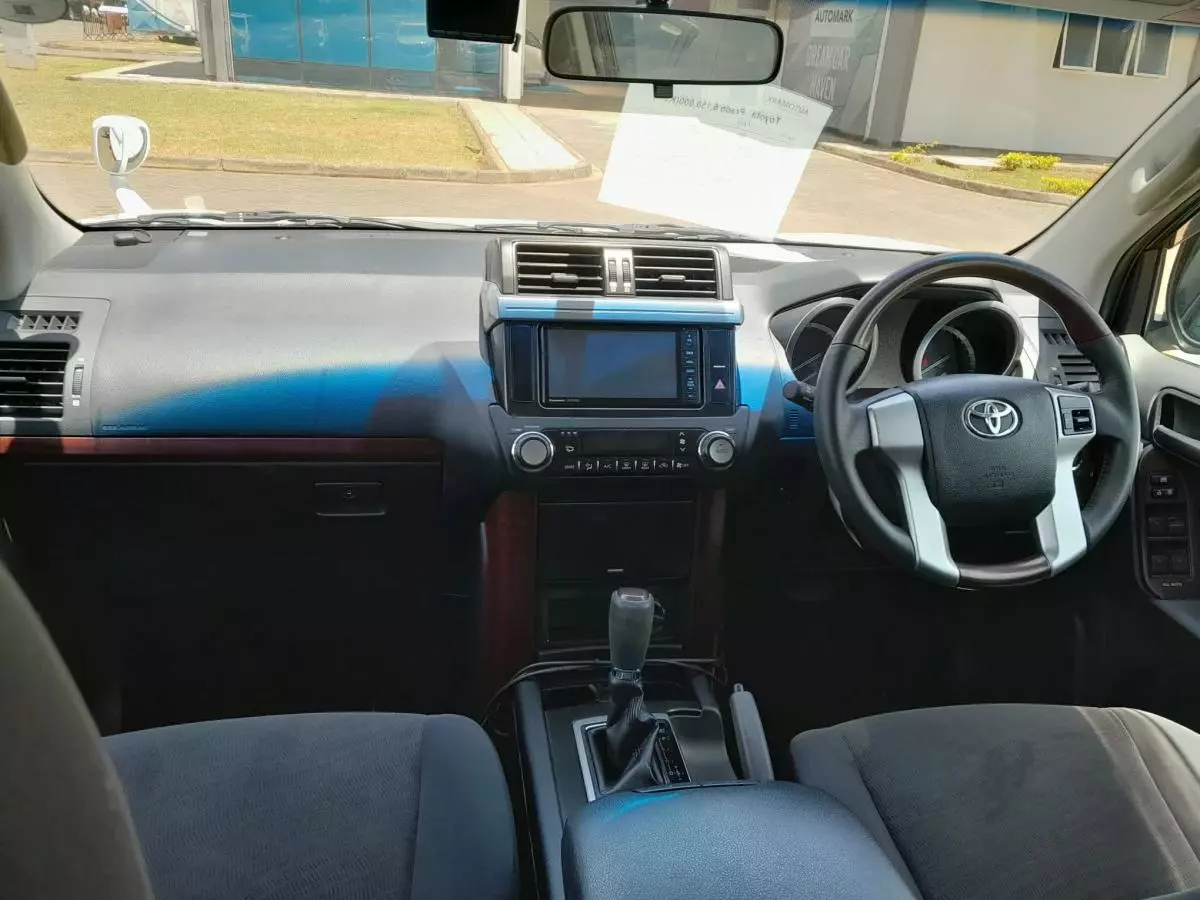 Toyota Prado - 2015