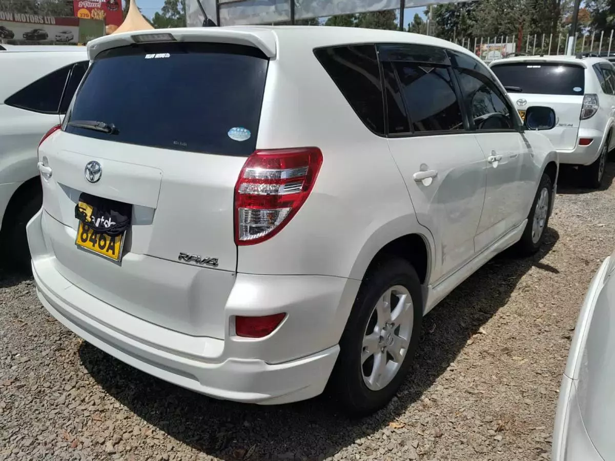 Toyota RAV 4 - 2012