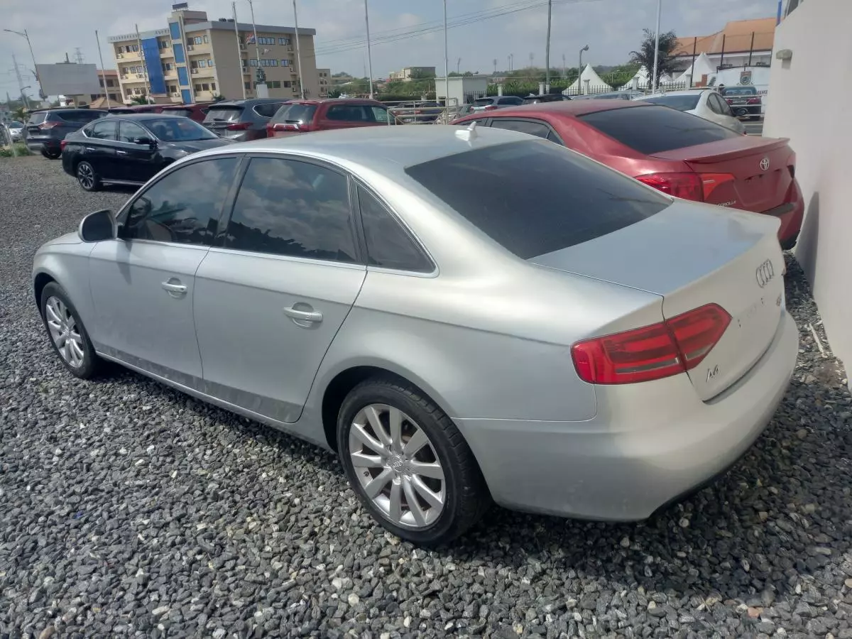 Audi A4   - 2009