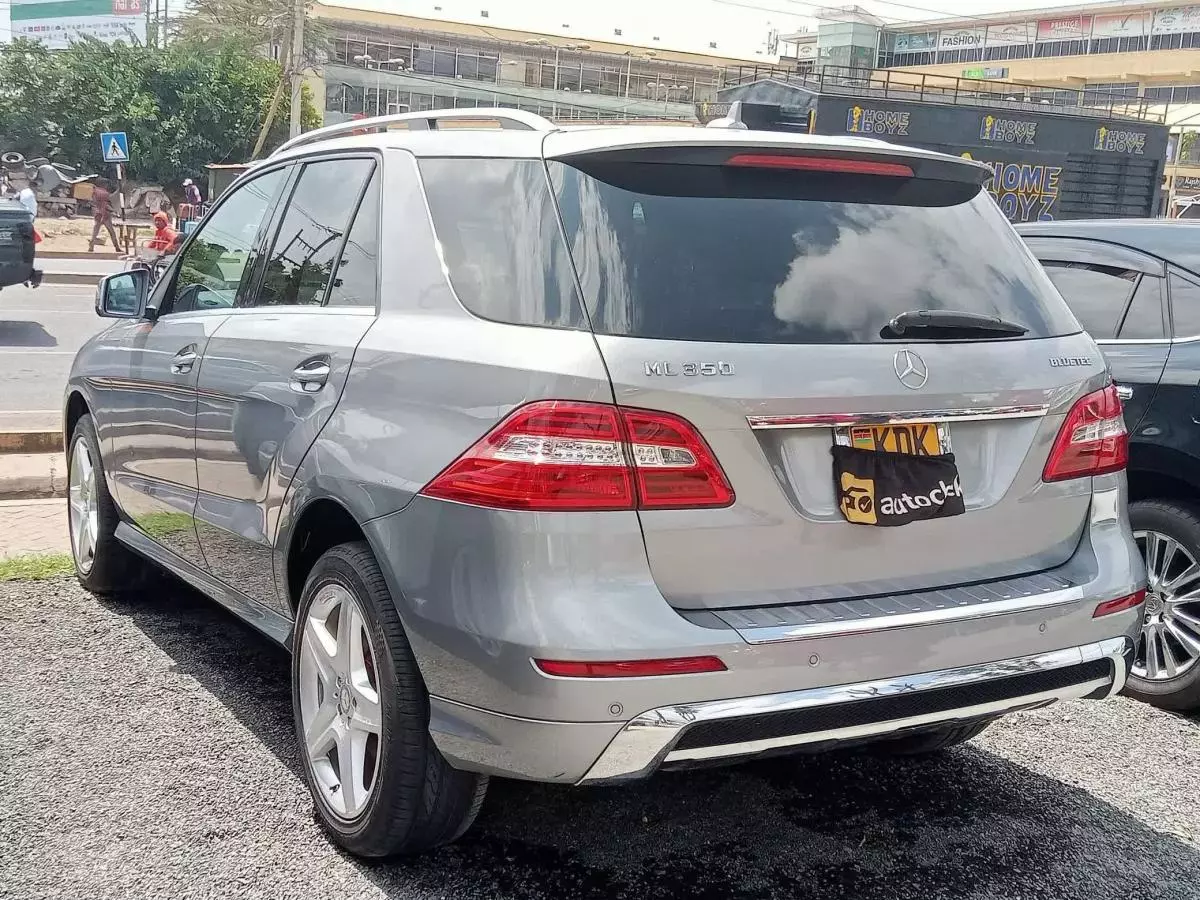 Mercedes-Benz ML 350 - 2015