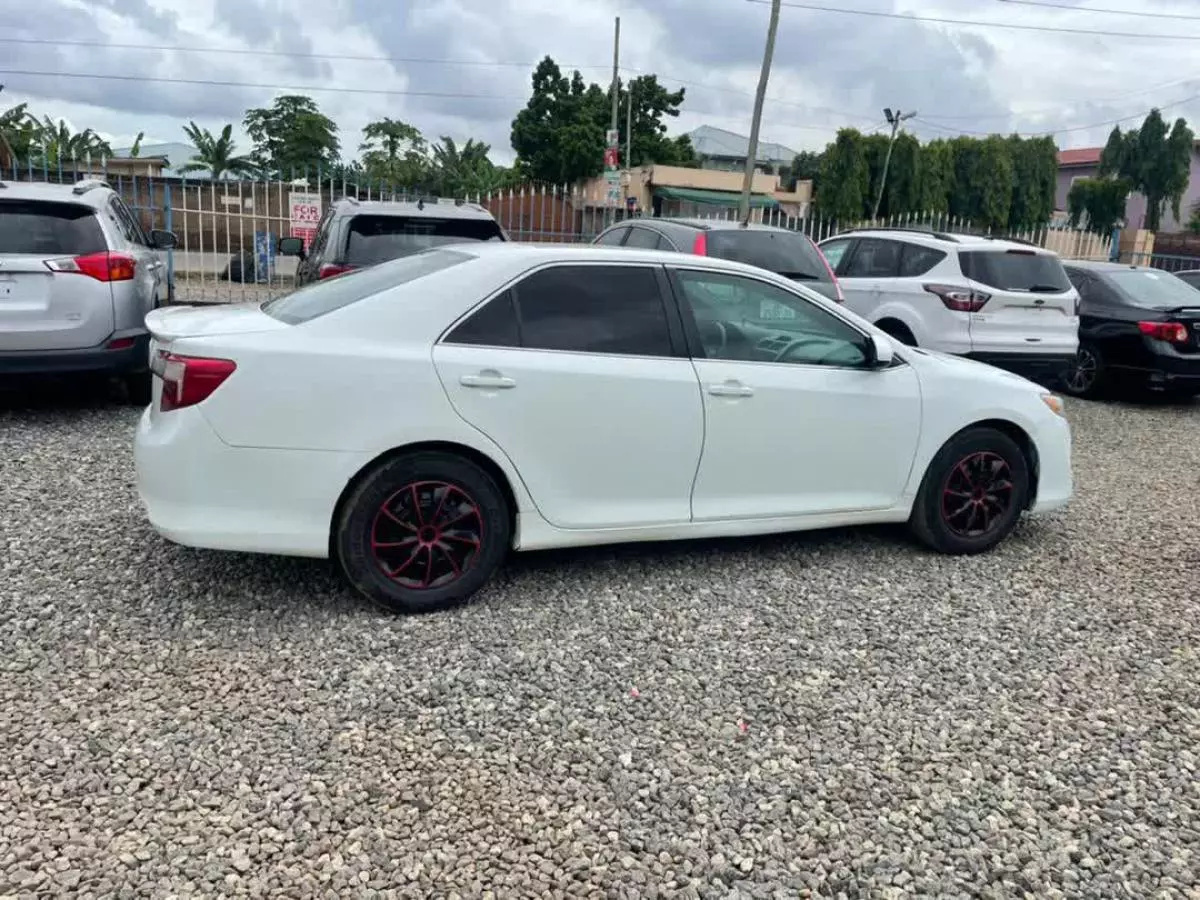 Toyota Camry   - 2015