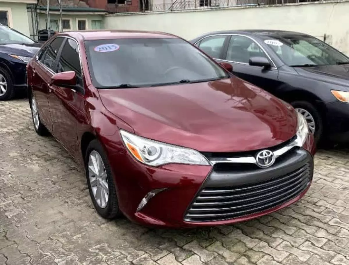 Toyota Camry   - 2015