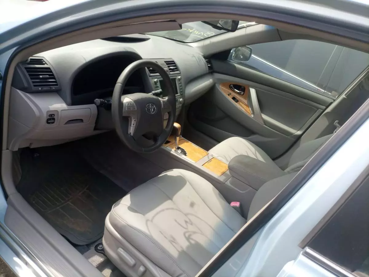 Toyota Camry - 2007
