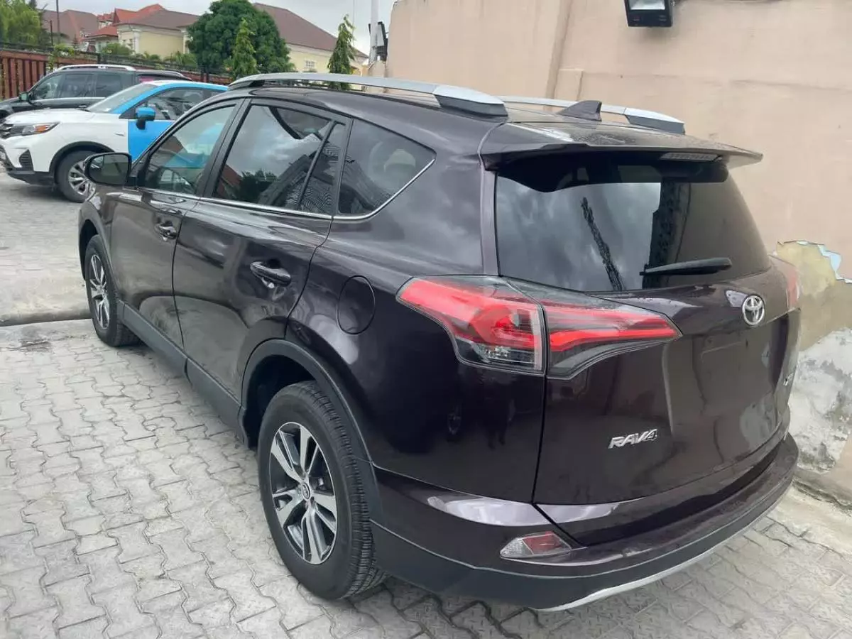 Toyota Rav 4 MT 2.0l    - 2018