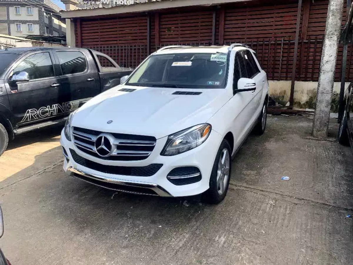 Mercedes-Benz GLE 350   - 2016