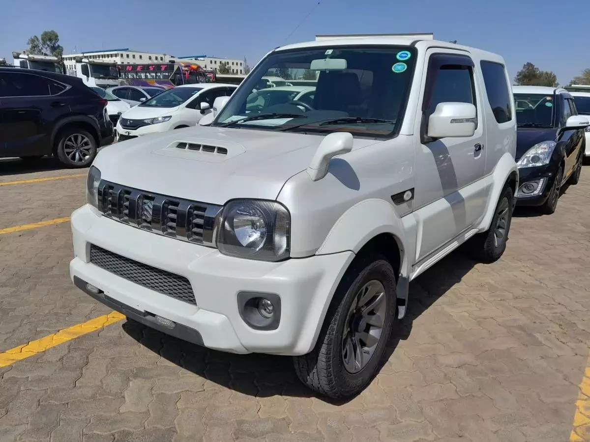 SUZUKI Jimny GL - 2015