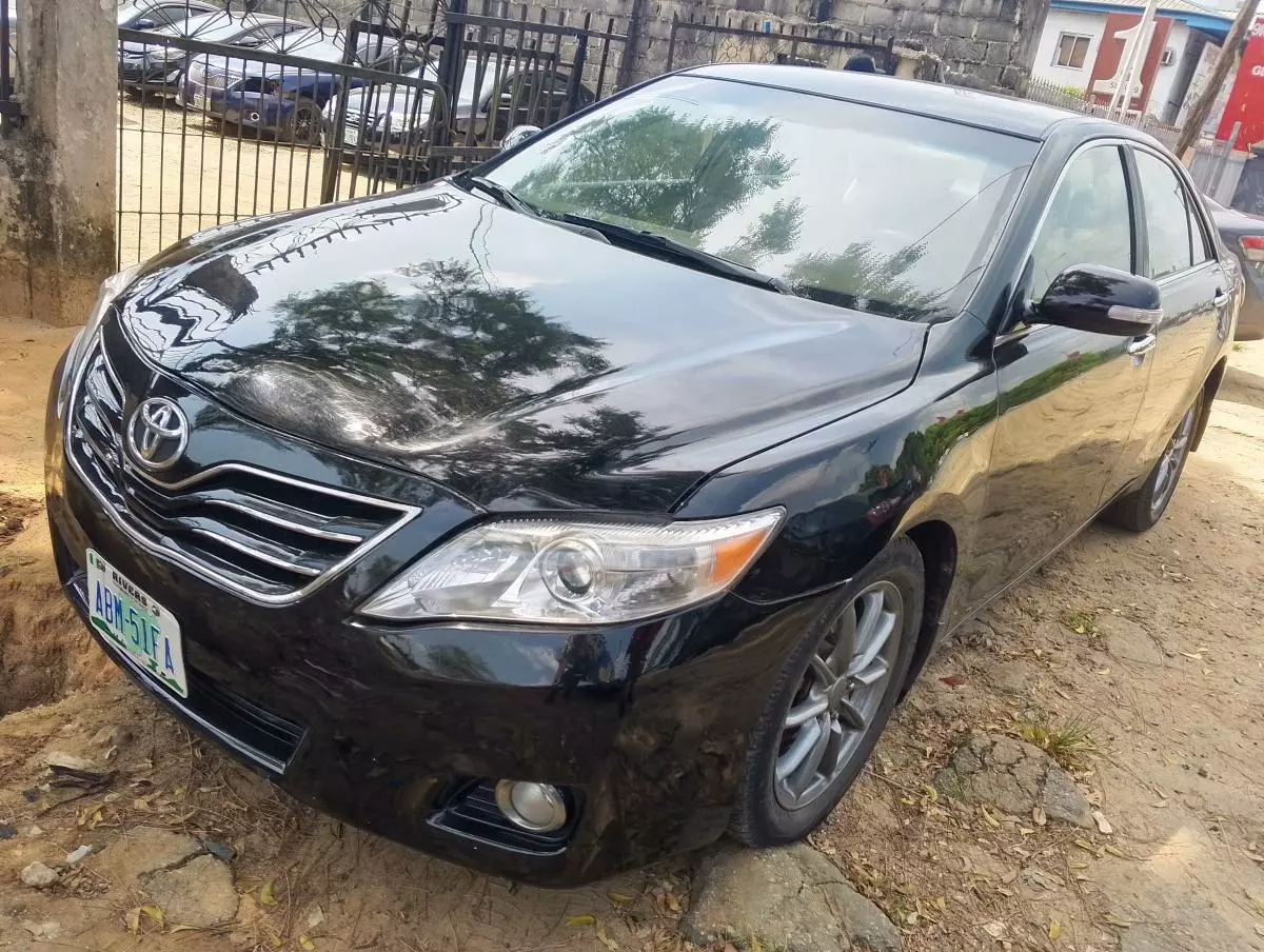 Toyota Camry   - 2008