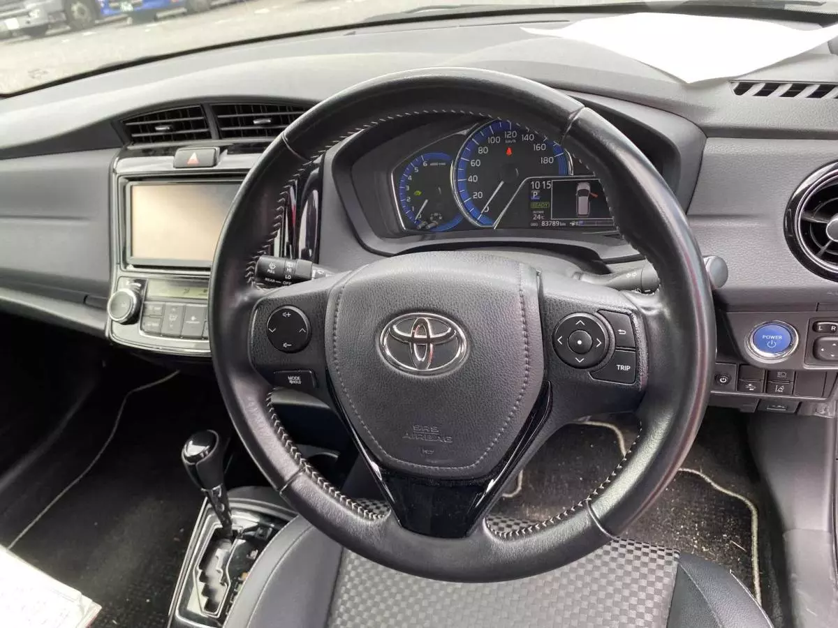 Toyota Fielder hybrid    - 2016