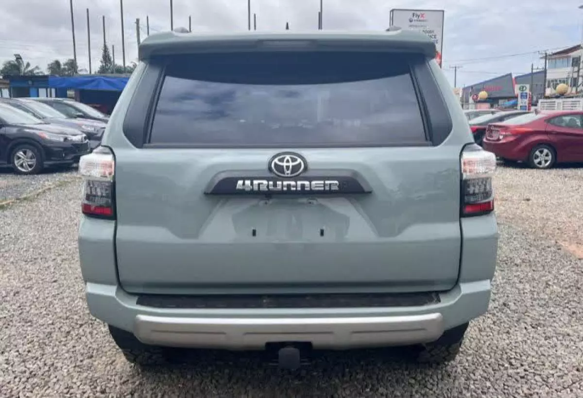 Toyota 4-Runner   - 2022