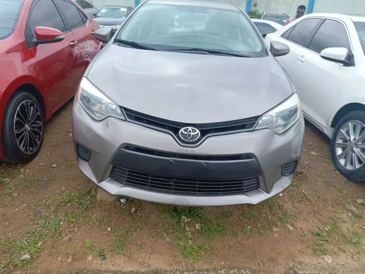 Toyota Corolla   - 2015