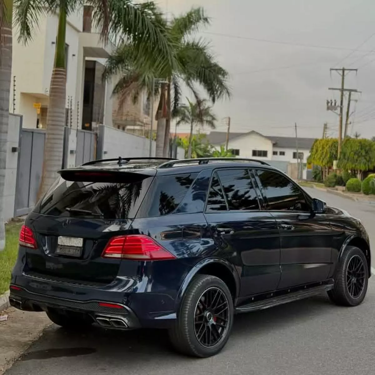 Mercedes-Benz GLE 63   - 2016