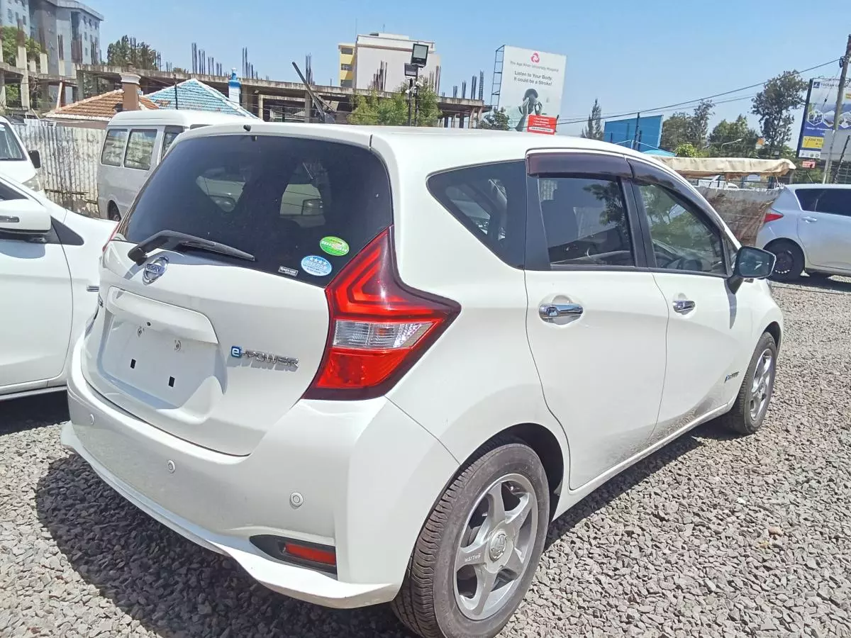 Nissan Note Hybrid E-Power   - 2017