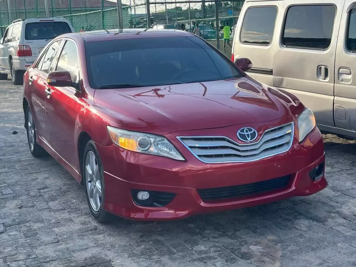 Toyota Camry   - 2008