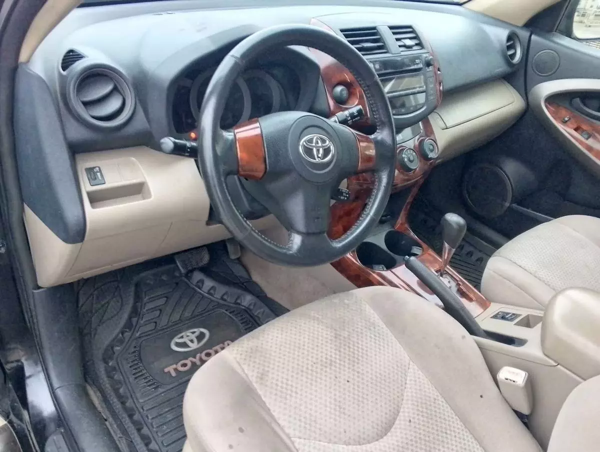 Toyota Rav4   - 2007