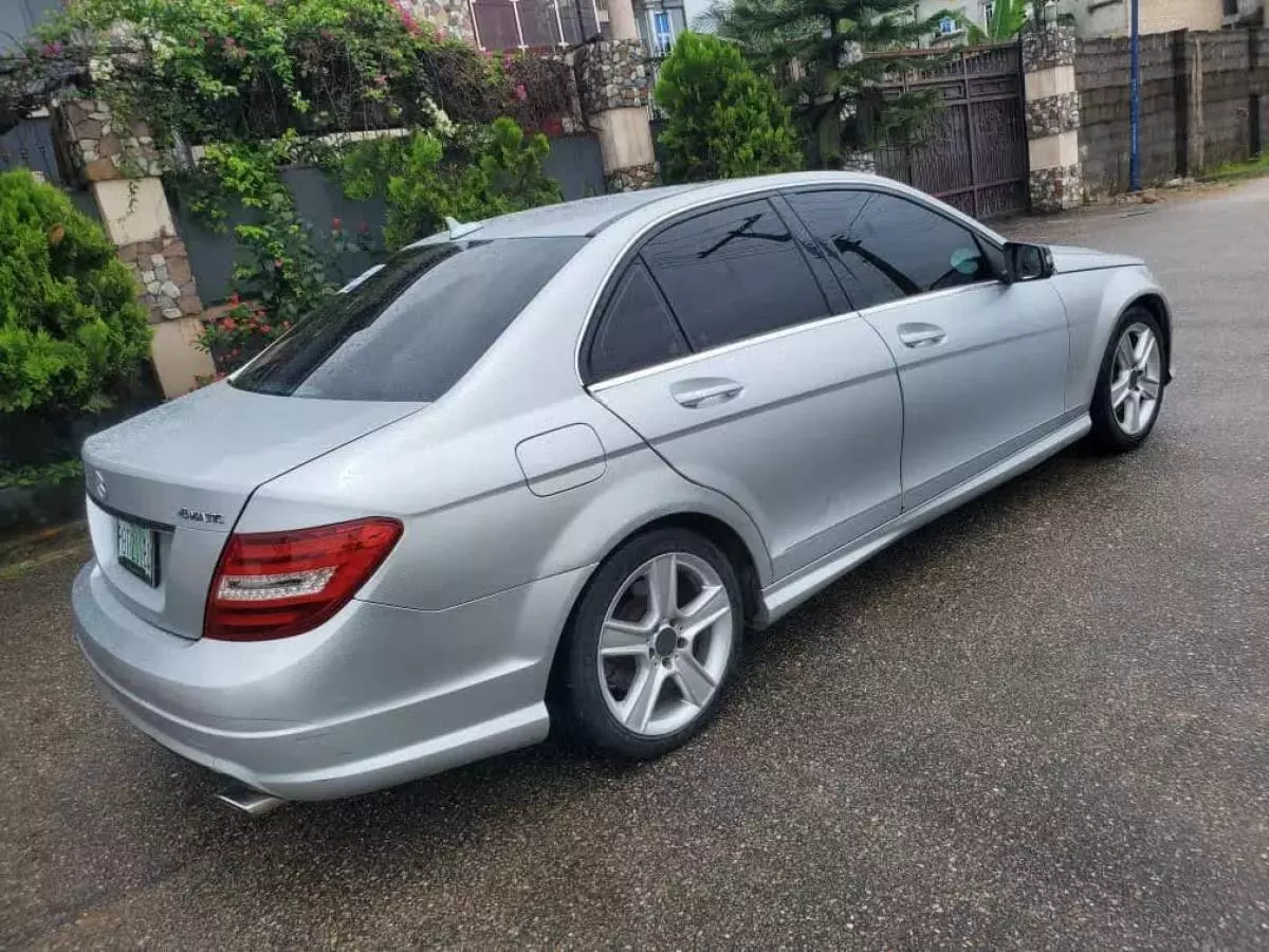 Mercedes-Benz C 300   - 2008