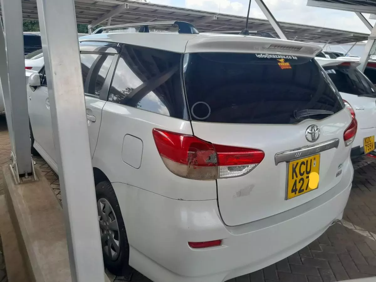 Toyota Wish   - 2012