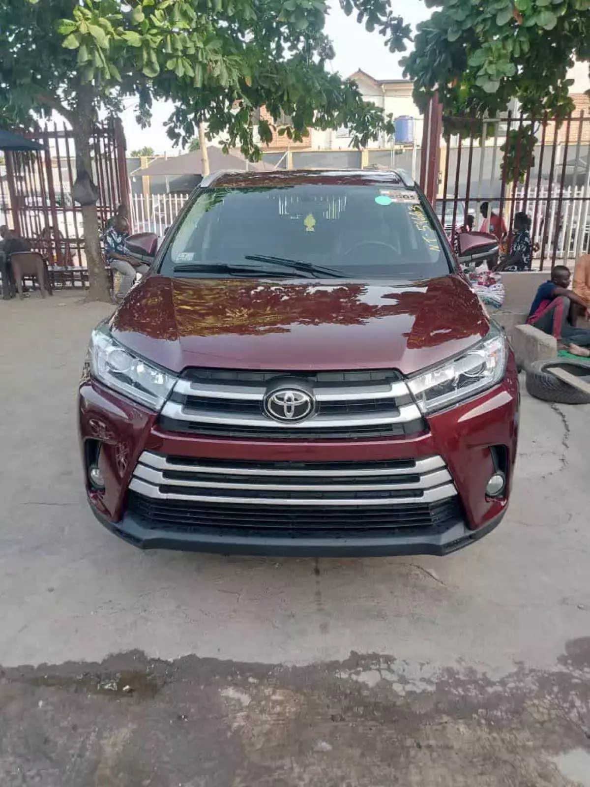 Toyota Highlander   - 2014